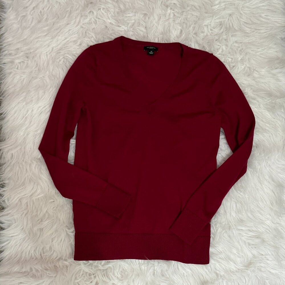 Ann Taylor V-Neck Sweater in Raspberry - Picture 4 of 5